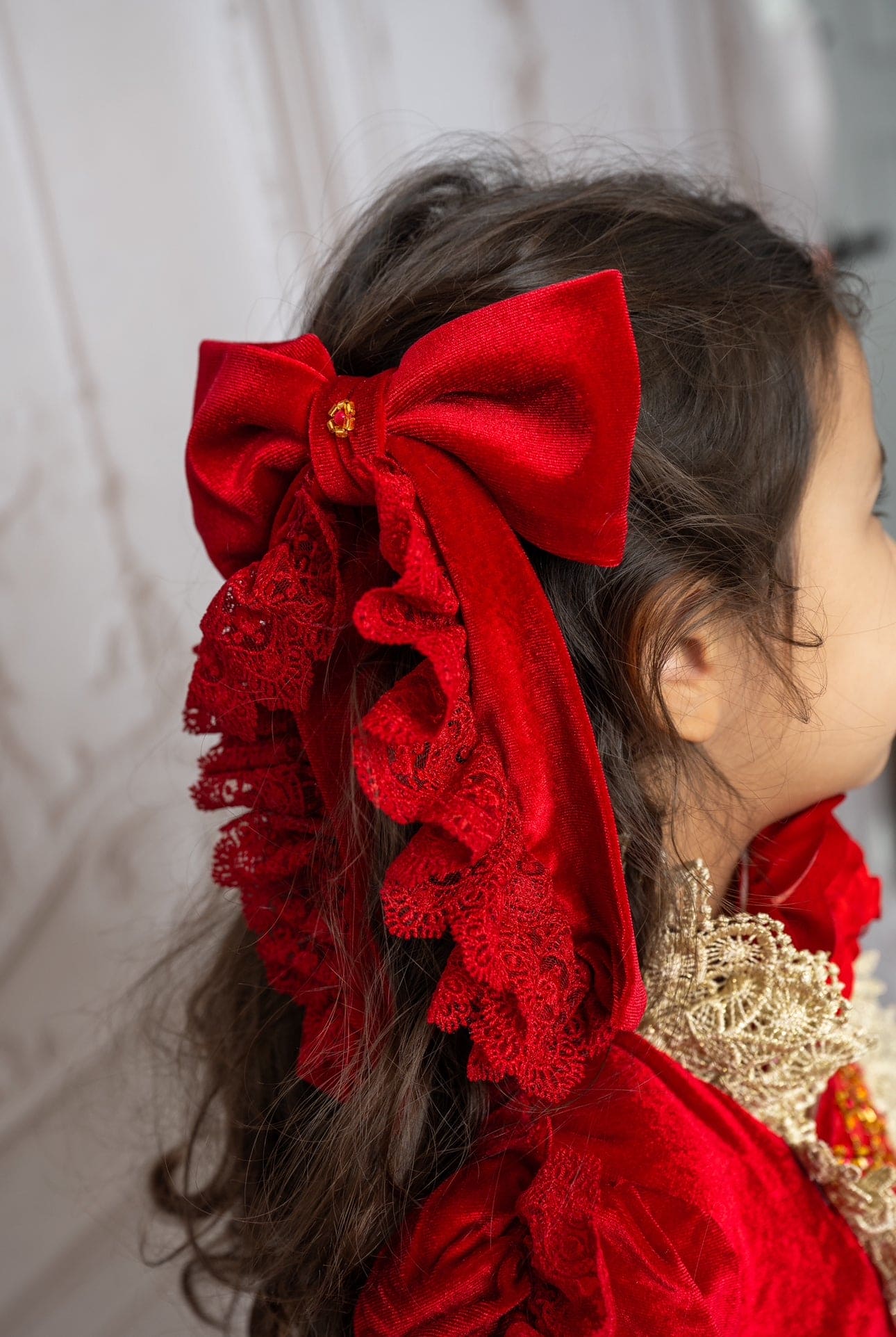 Girl | Victoria Velvet Hair Bow | Red