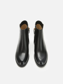 Elegant Minimalist Boot | Black