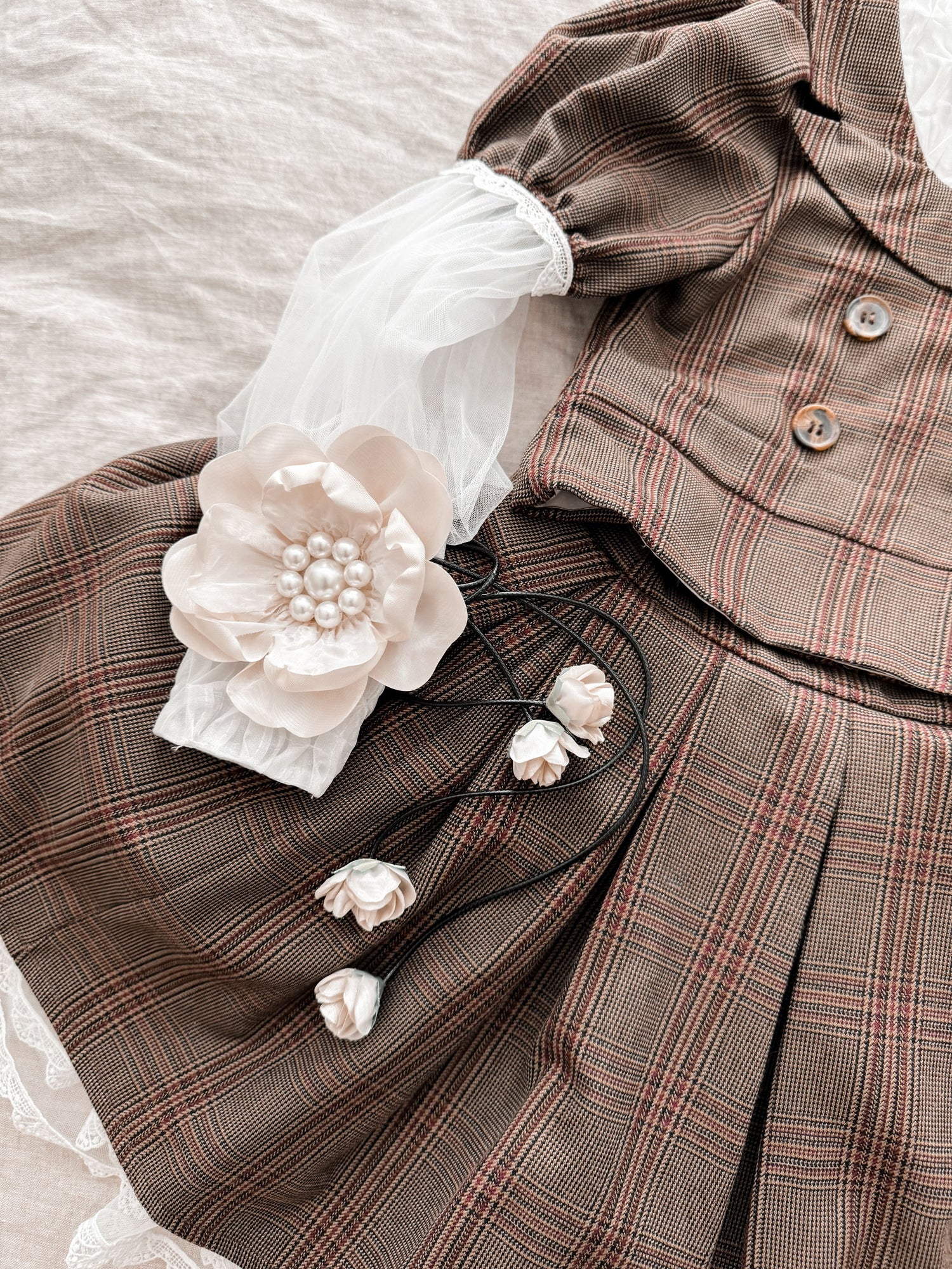 Girl | Evangeline Ivory Flower Tie With Pearl Center and Flower Tassels | Champagne