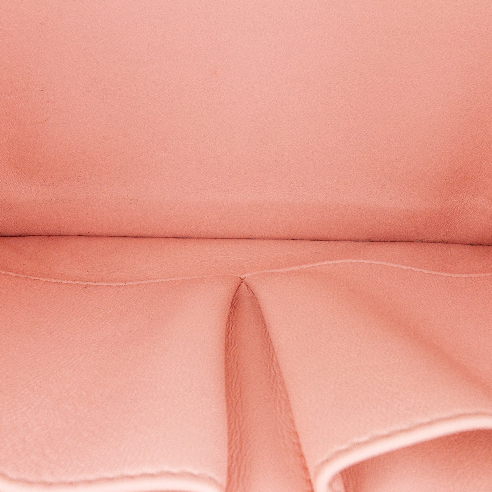 Celine | Pre-Owned Medium Calfskin Classic Box - II | Pink/Light Pink