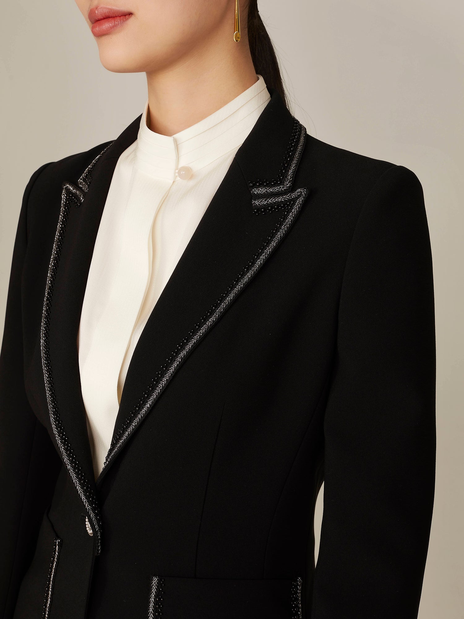 Contrast Detailing Blazer | Black