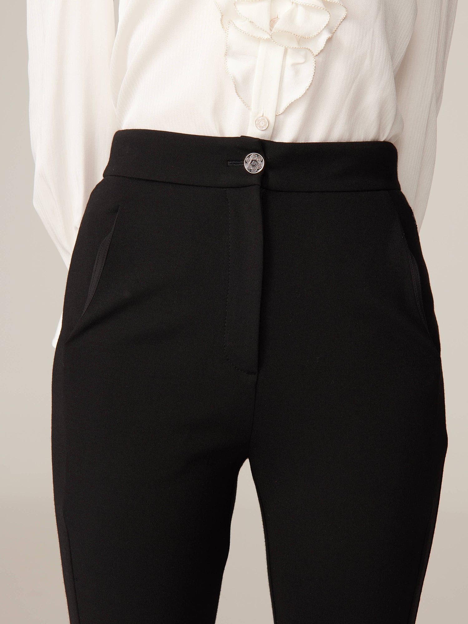 High-Waisted Bottom Cut Pant | Black