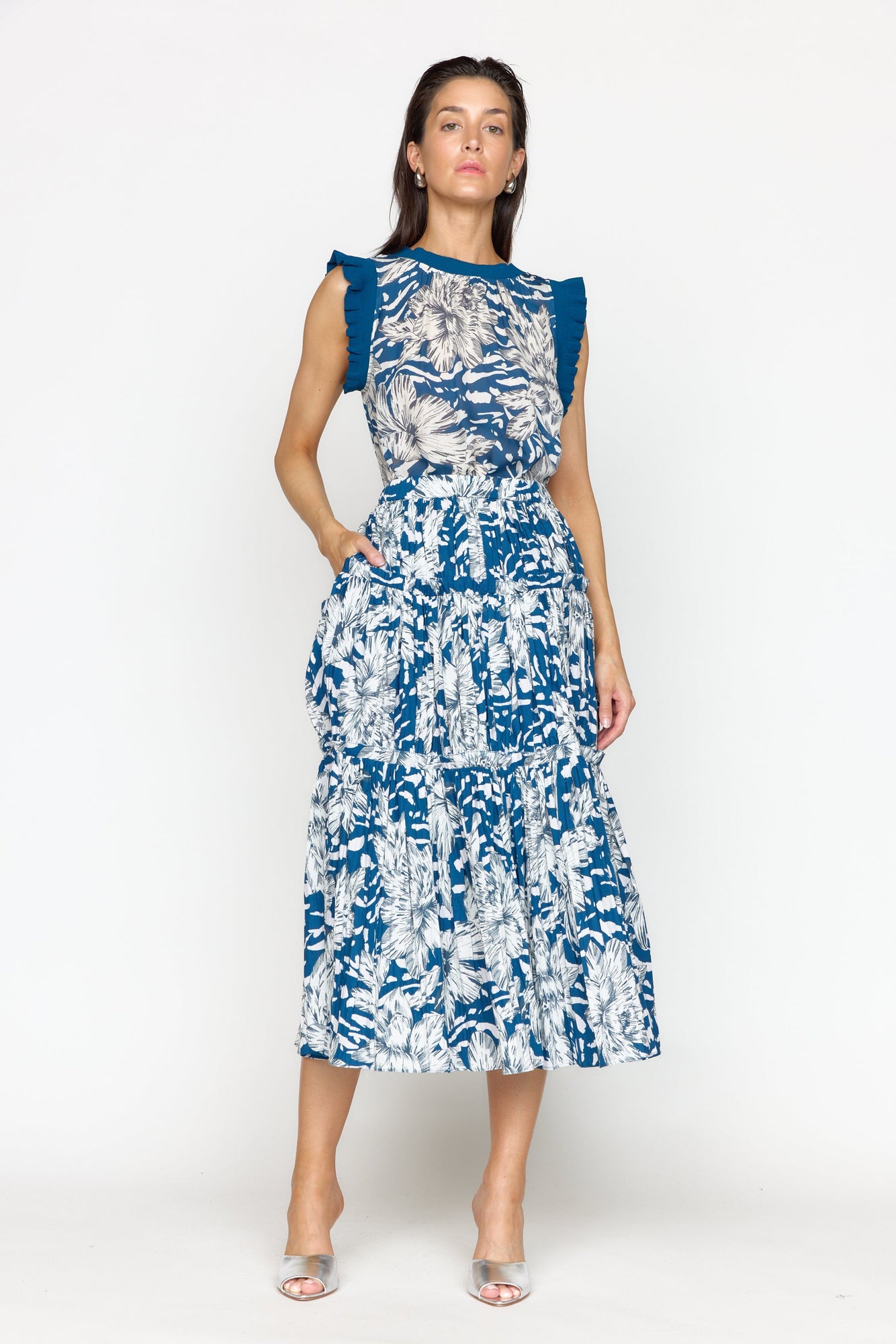 Bonnie Top | Navy Lotus