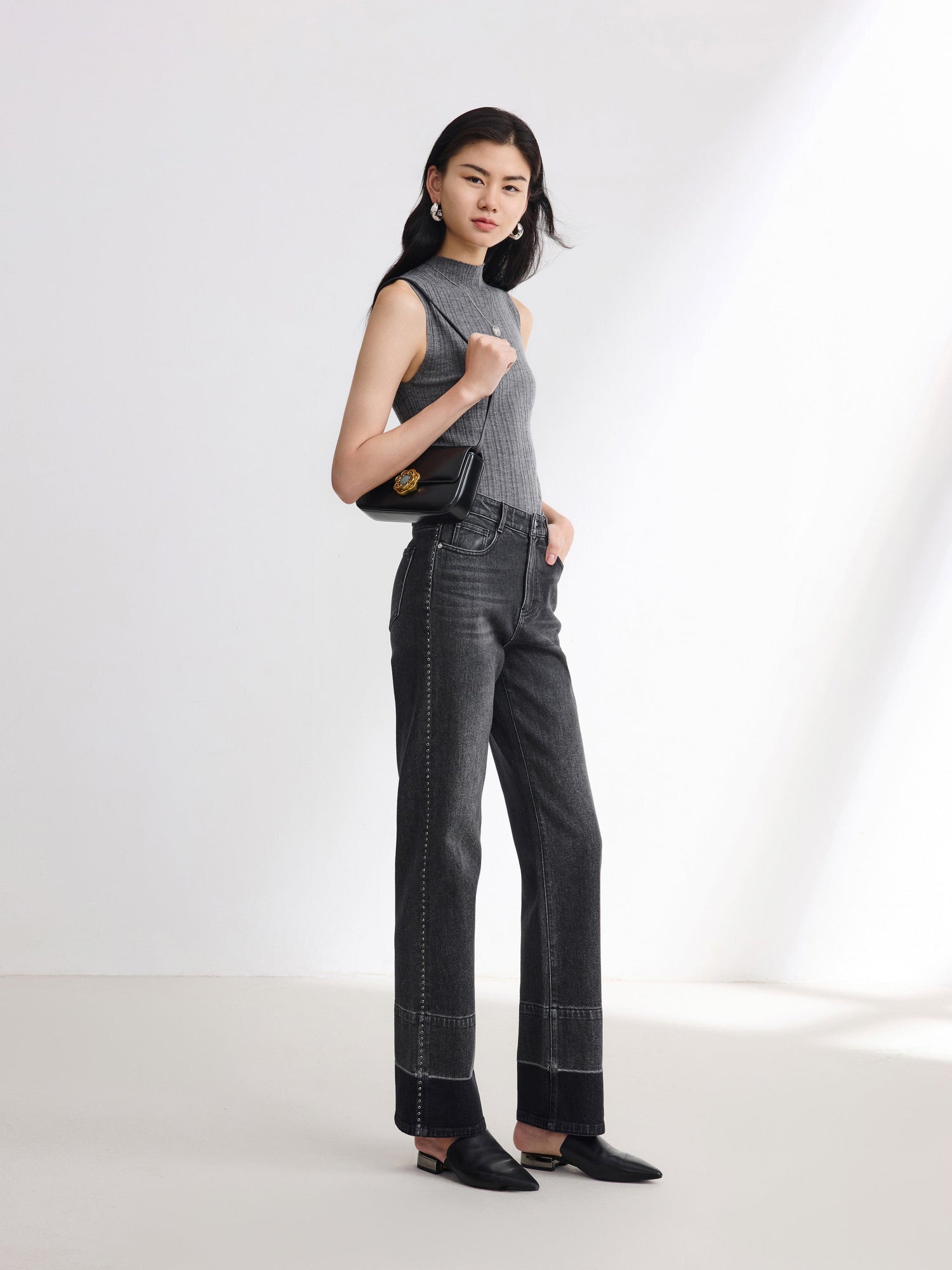 Dark-Wash Straight Leg Pants | Black