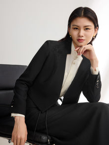 Subtle Shoulder Embroidery Blazer | Black