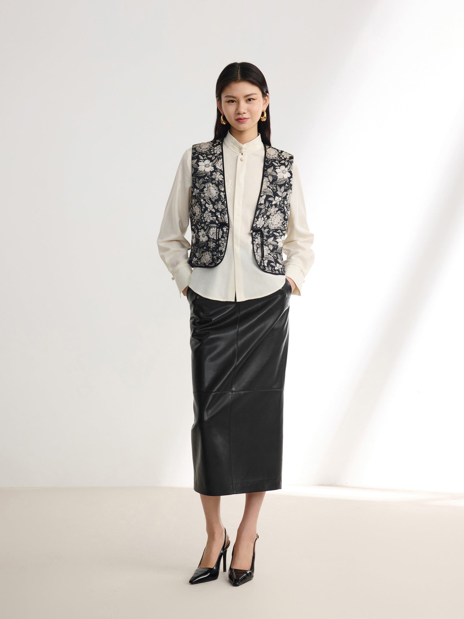 Floral Print Vest | Black