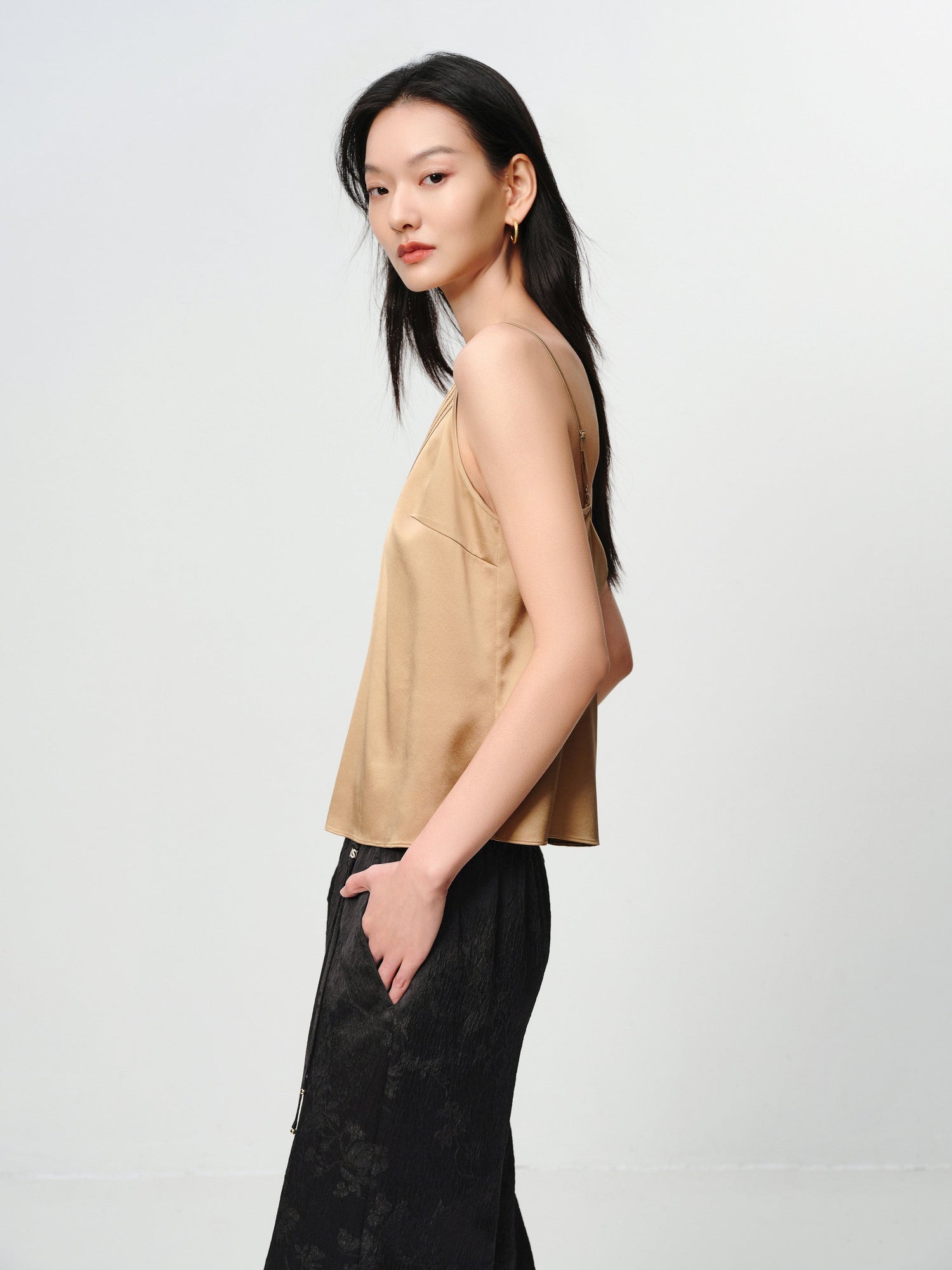 Silk V-neck layering camisole | Brown