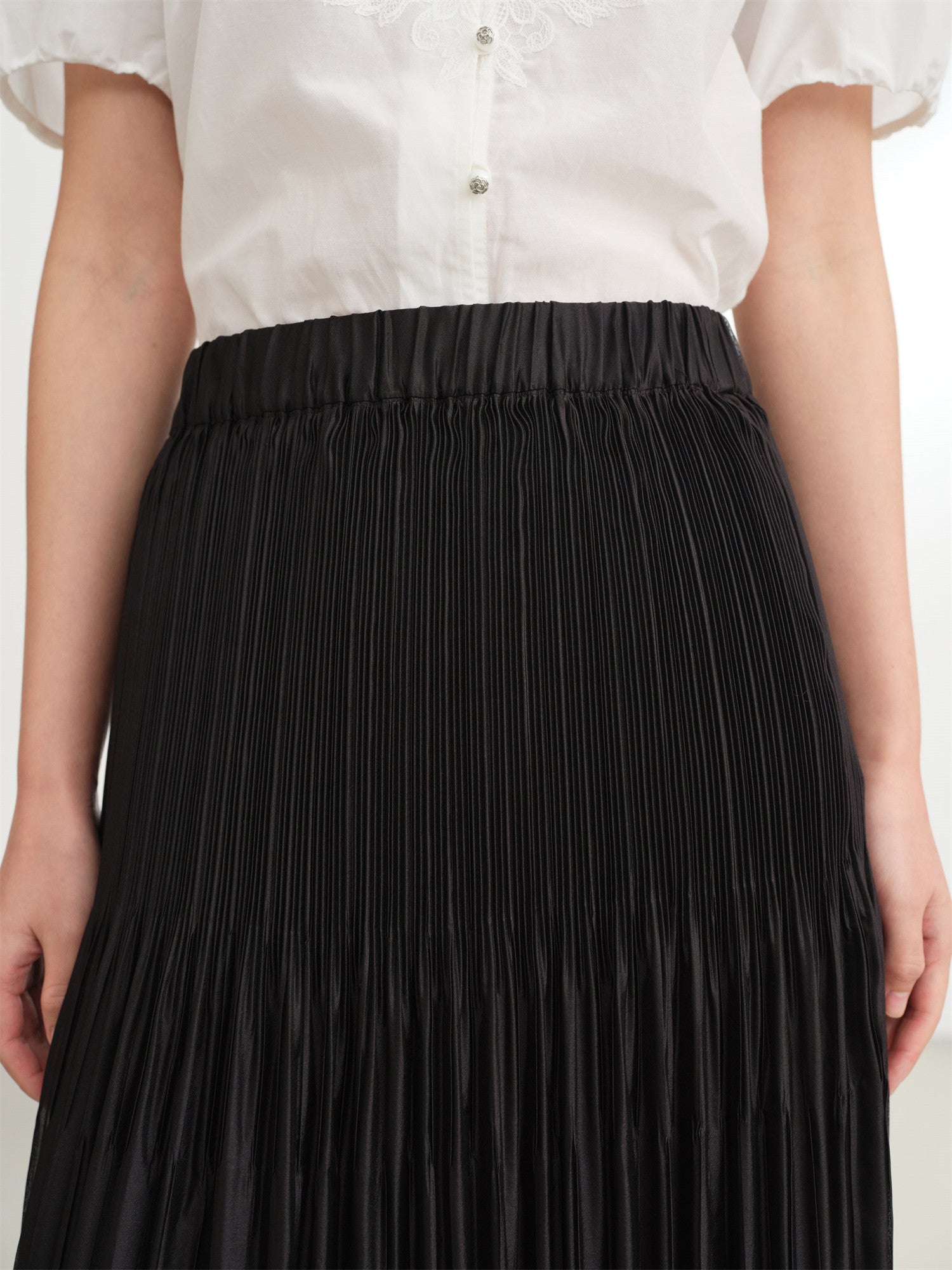 Classic Vintage Lace Pleated Skirt | Black