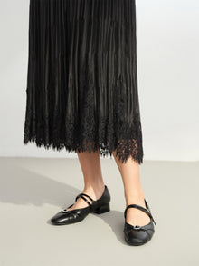 Classic Vintage Lace Pleated Skirt | Black