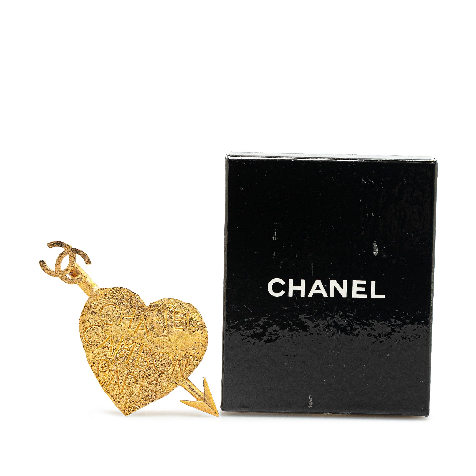Chanel | Pre-Owned Gold Plated CC Heart and Arrow Brooch | Gold