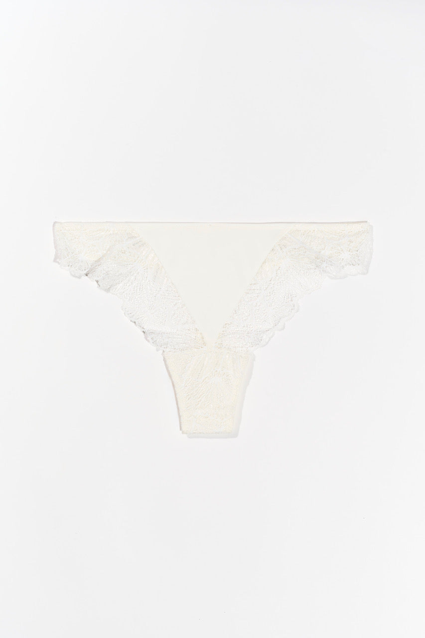 Daphne Thong | Ivory