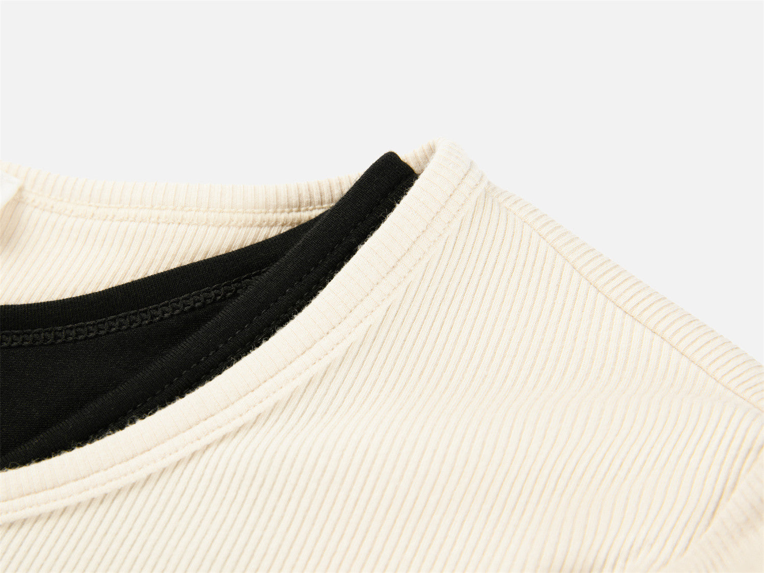 Slim-Fit Knit Base Layer Top | Beige/Black