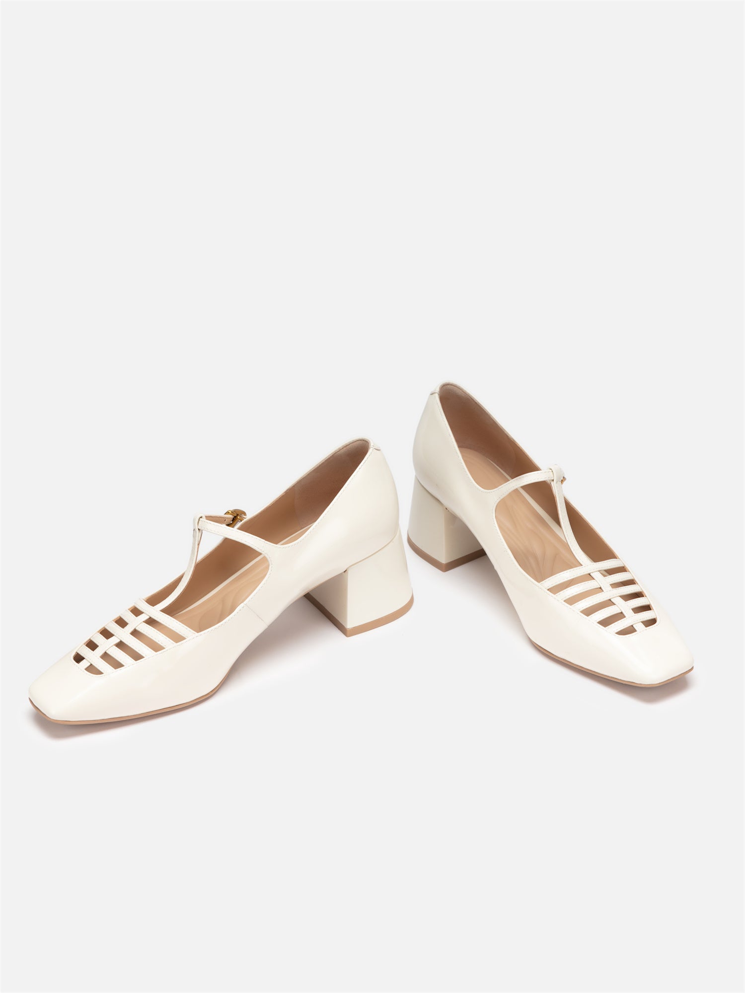 Pointed Toe Heels | White