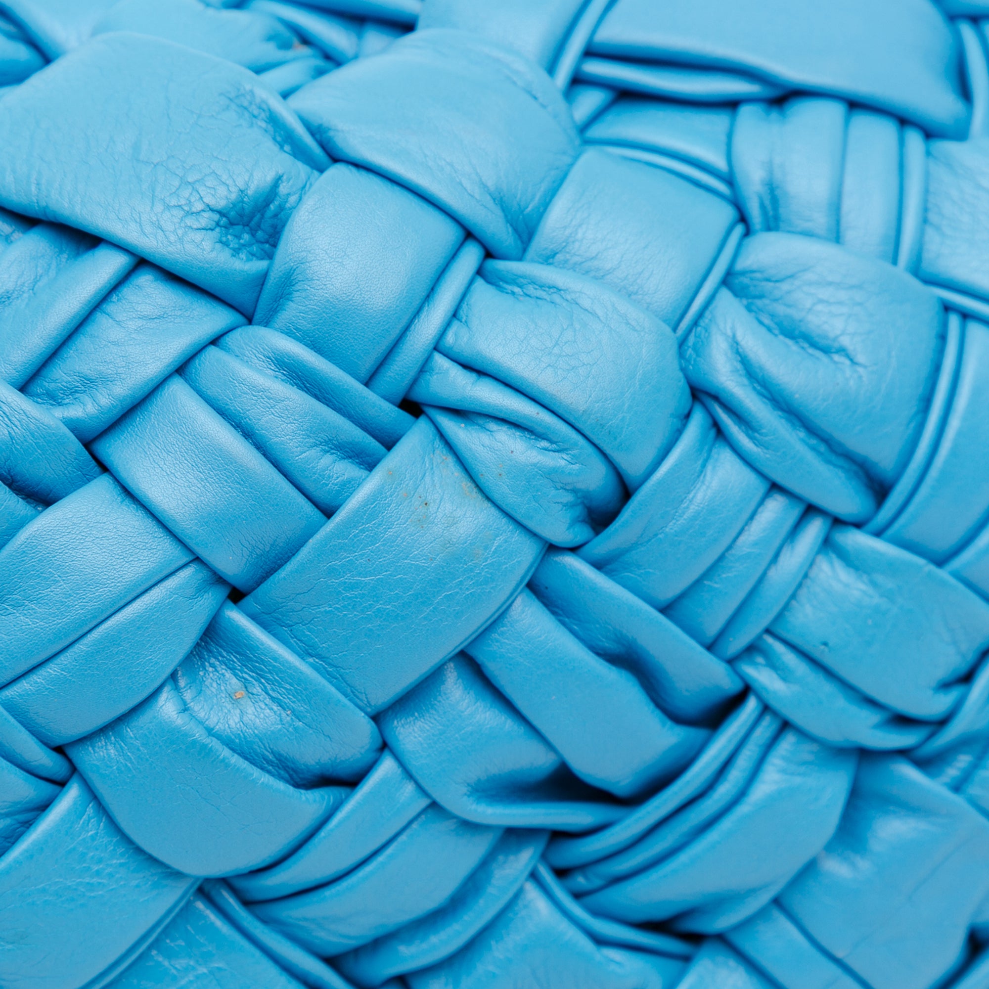 Bottega Veneta | Pre-Owned Paper Calfskin Intrecciato Banana Hobo Bag | Blue