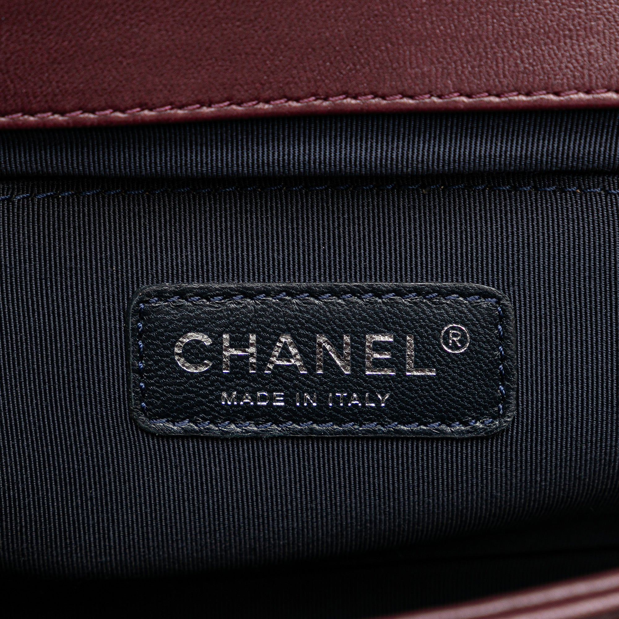 Chanel | Pre-Owned Old Medium Velvet and Tweed Boy Flap - I | Red/Burgundy