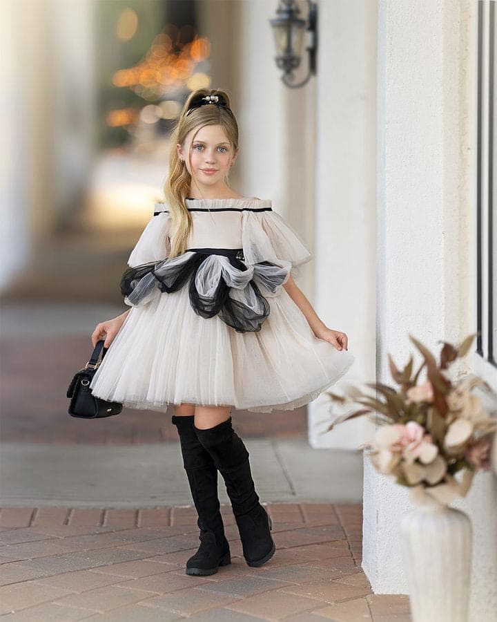 Girl | Grace Tulle Dress | Beige x Black