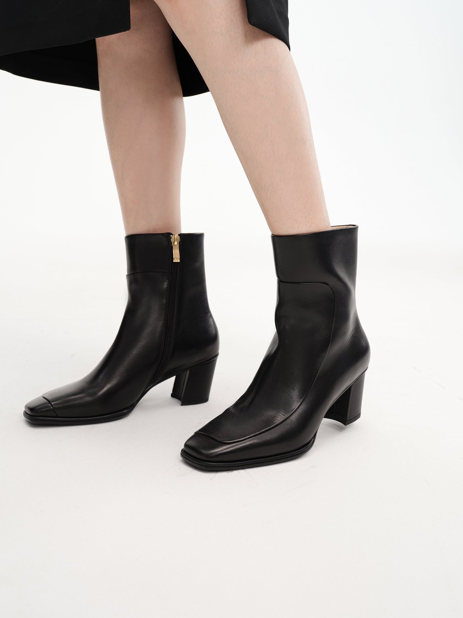 Square Toe Boots | Black
