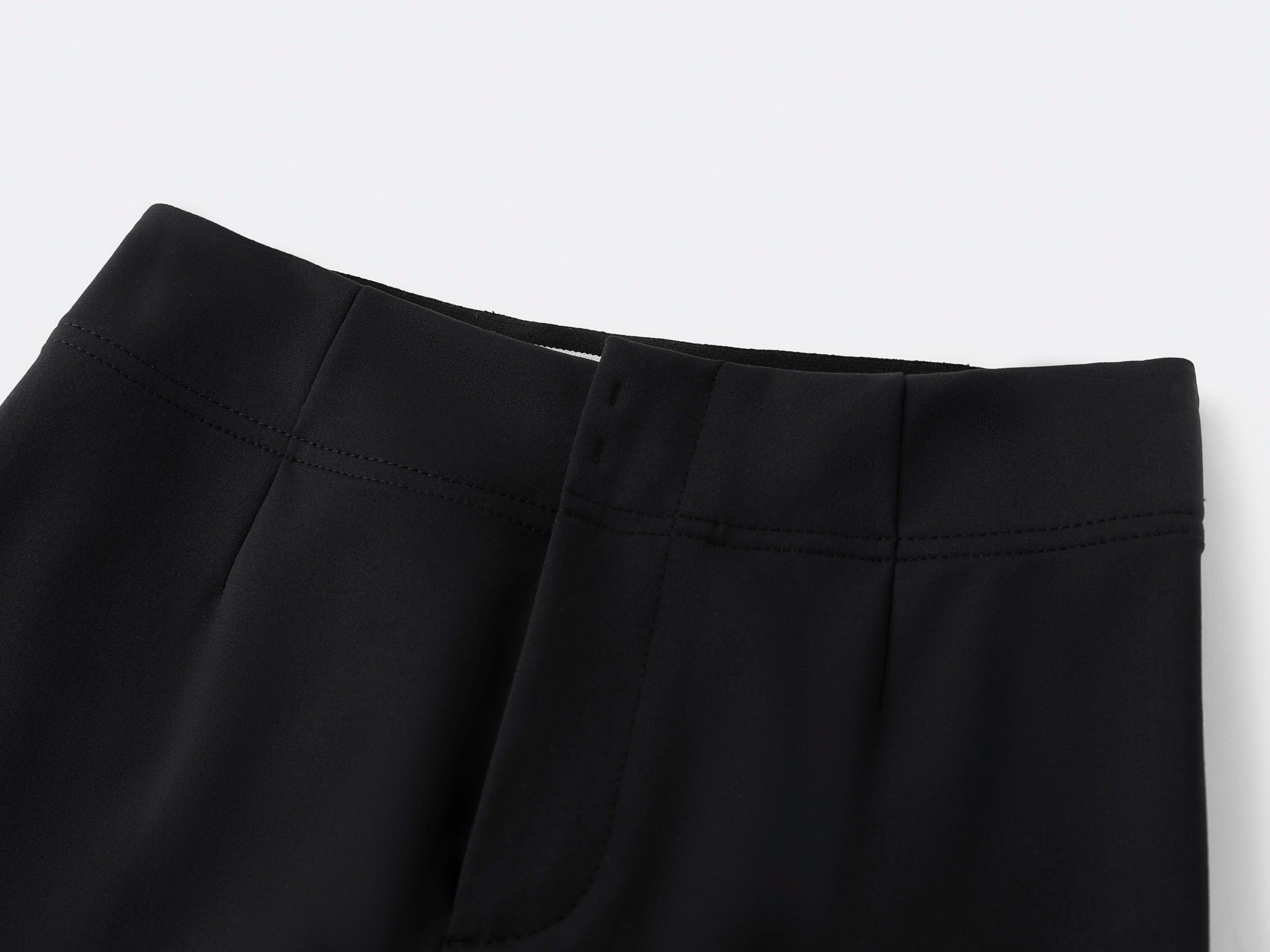Slim-Leg Pants | Black