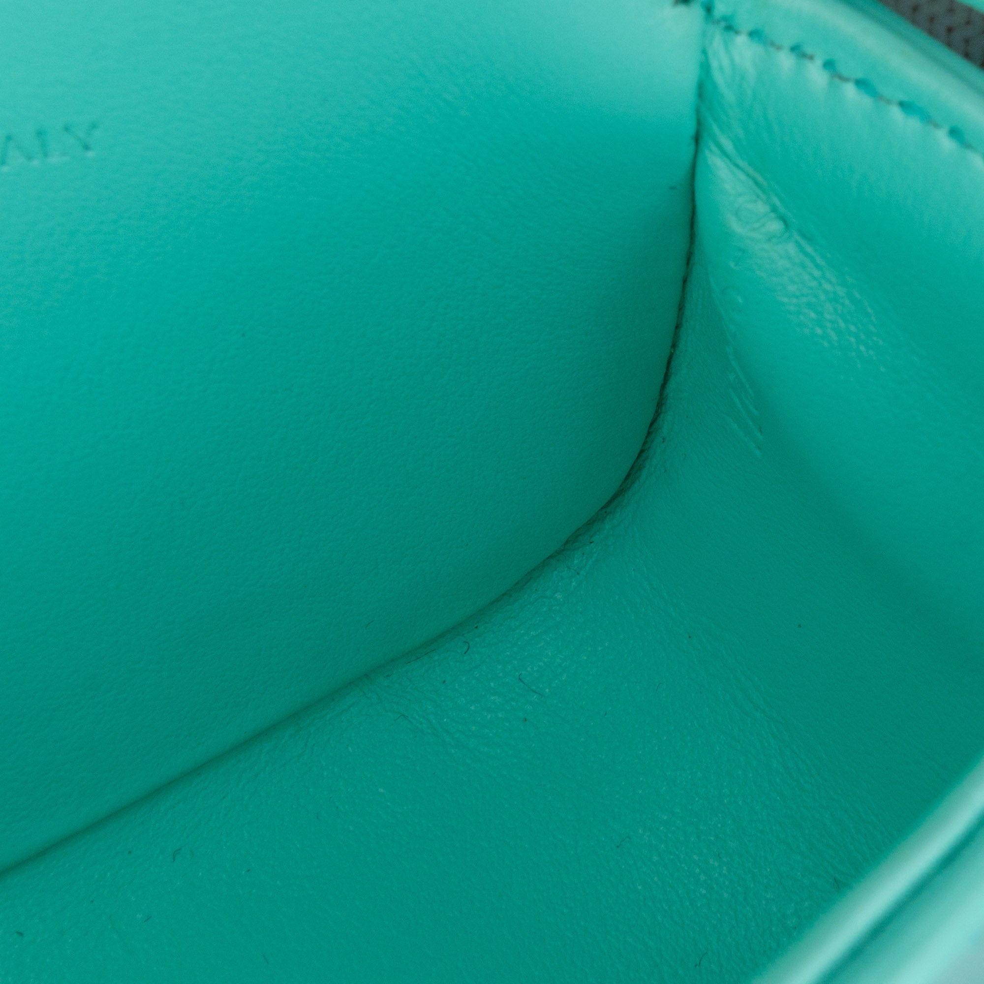 Celine | Pre-Owned Leather Triomphe AirPods Case with Strap - I | Blue/Turquoise