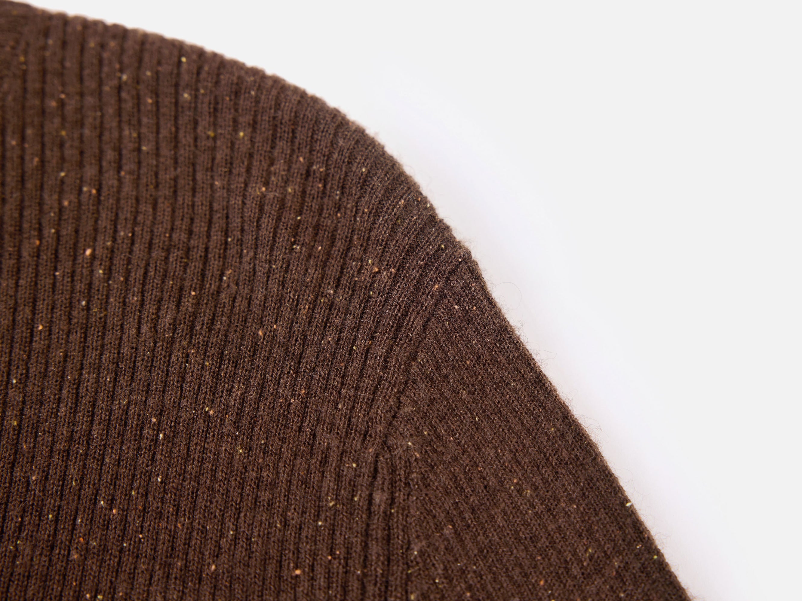 Long Sleeve Form-Fitting Knit Turtleneck | Brown