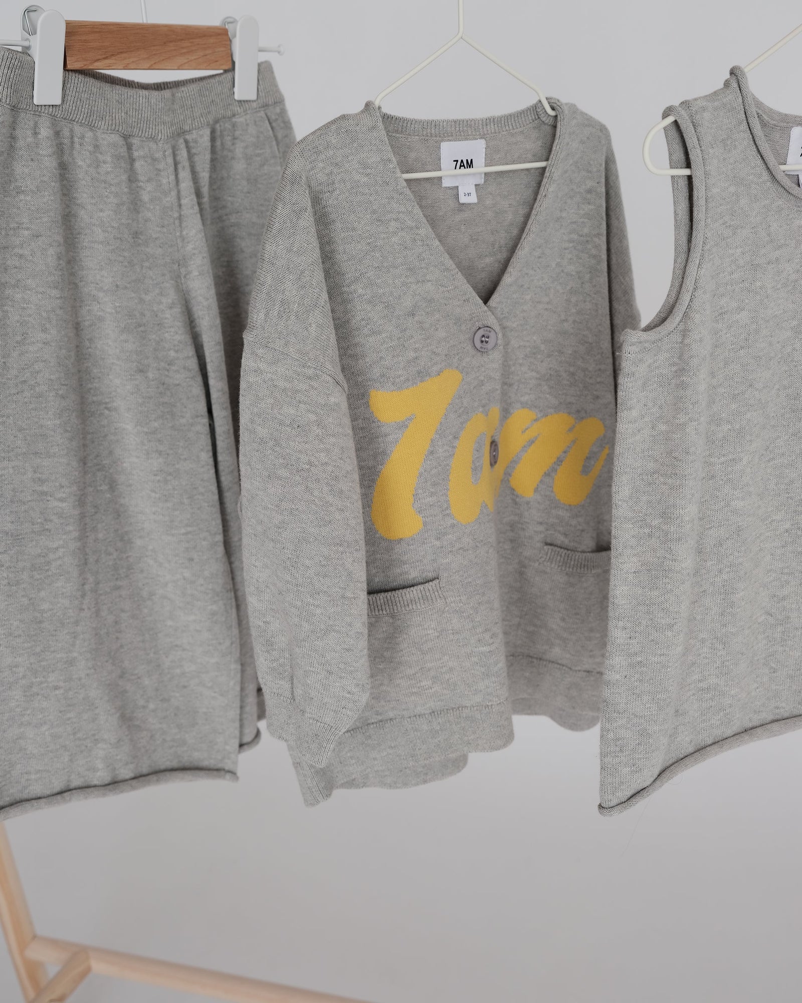 Heather Grey//