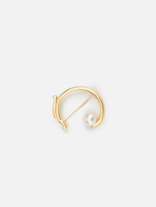 C-Shaped Zodiac Pearl Brooch | Copper/Fresh Water Pearls