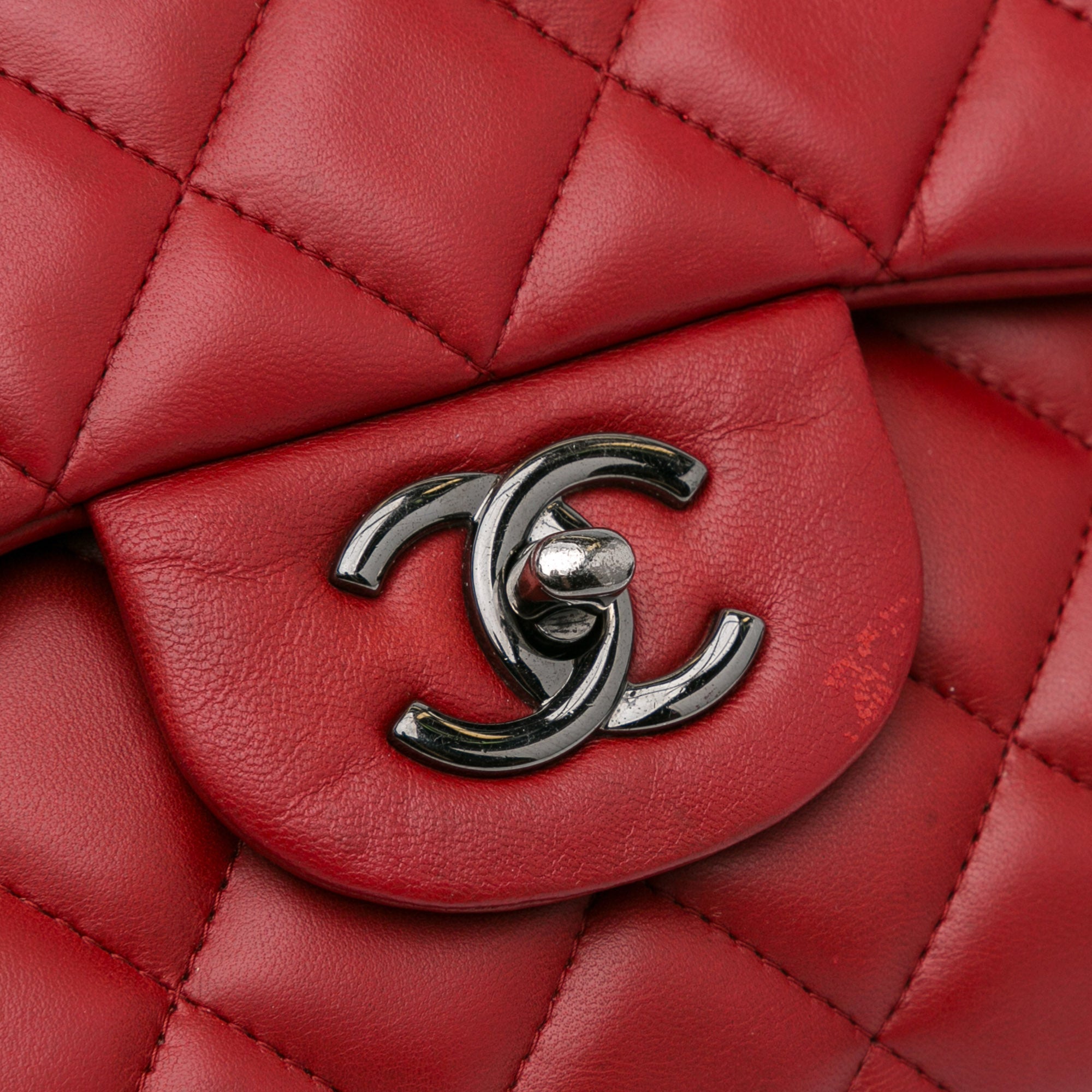 Chanel | Pre-Owned Jumbo Classic Lambskin Double Flap - III | Red