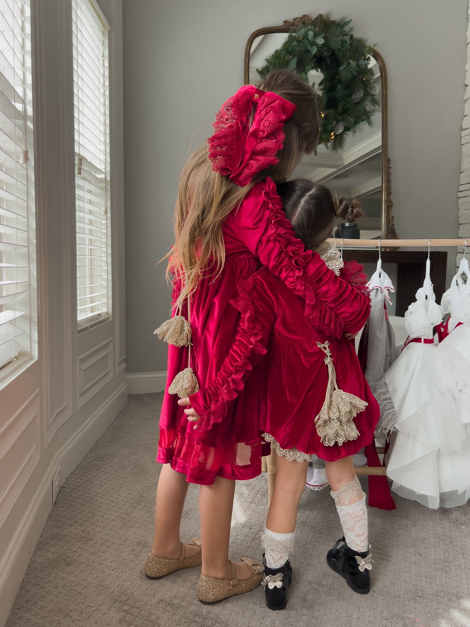 Girl | Victoria Velvet Hair Bow | Red