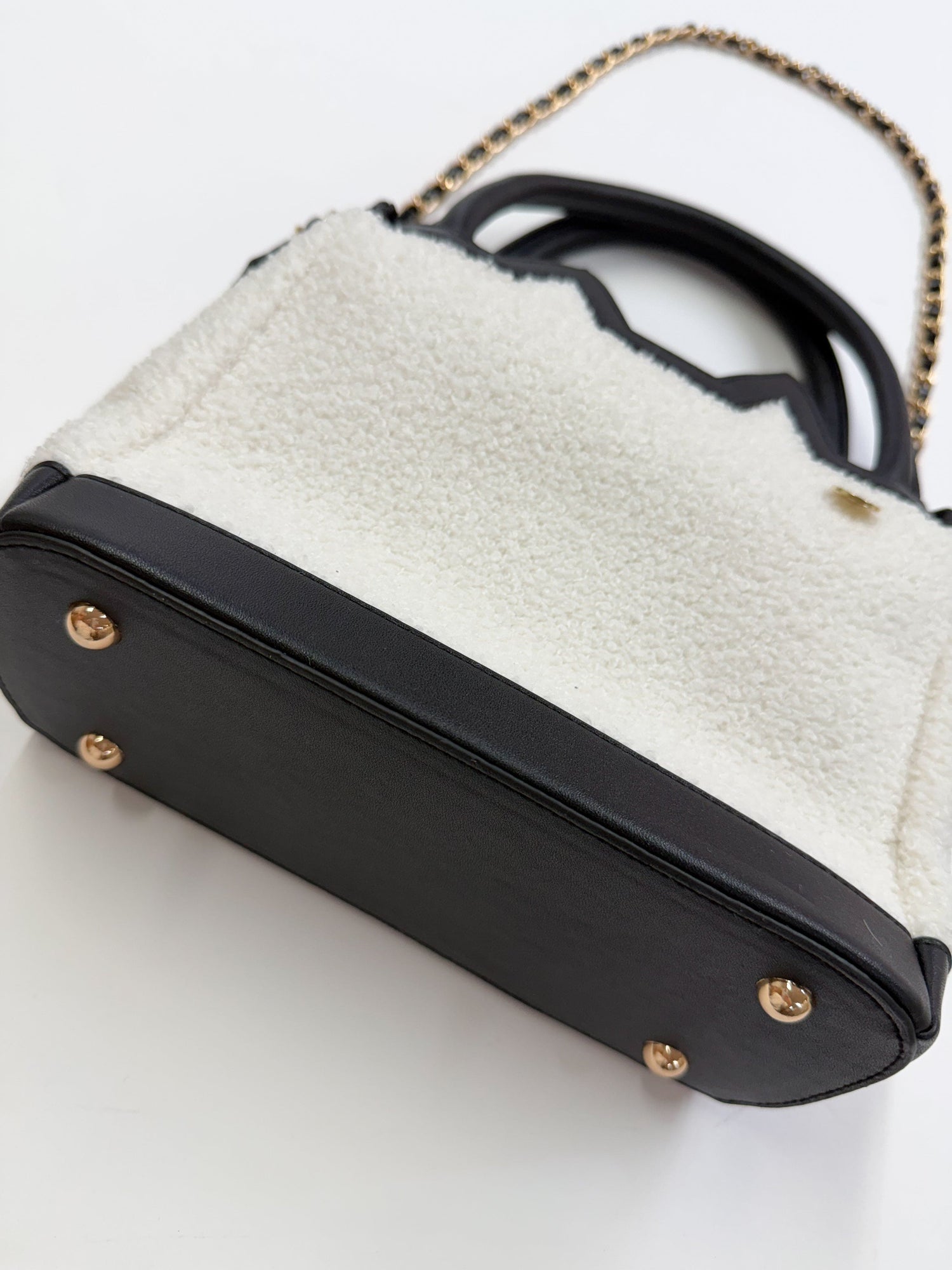 Girl | The Kat Handbag | White x Black