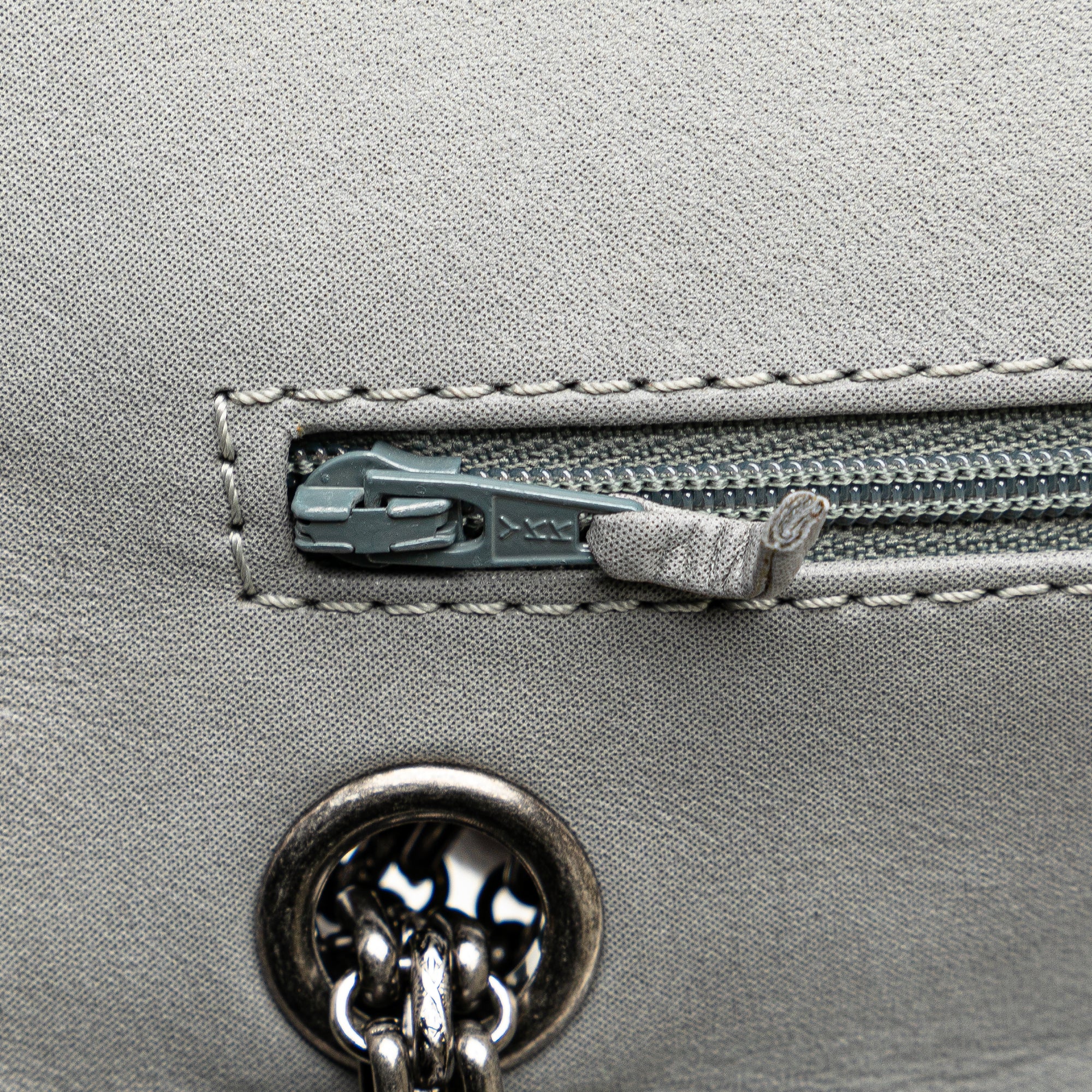 Chanel | Pre-Owned Caviar and Iridescent Calfskin Reissue 2.55 Double Flap 226 | Brown/Dark BrownGray