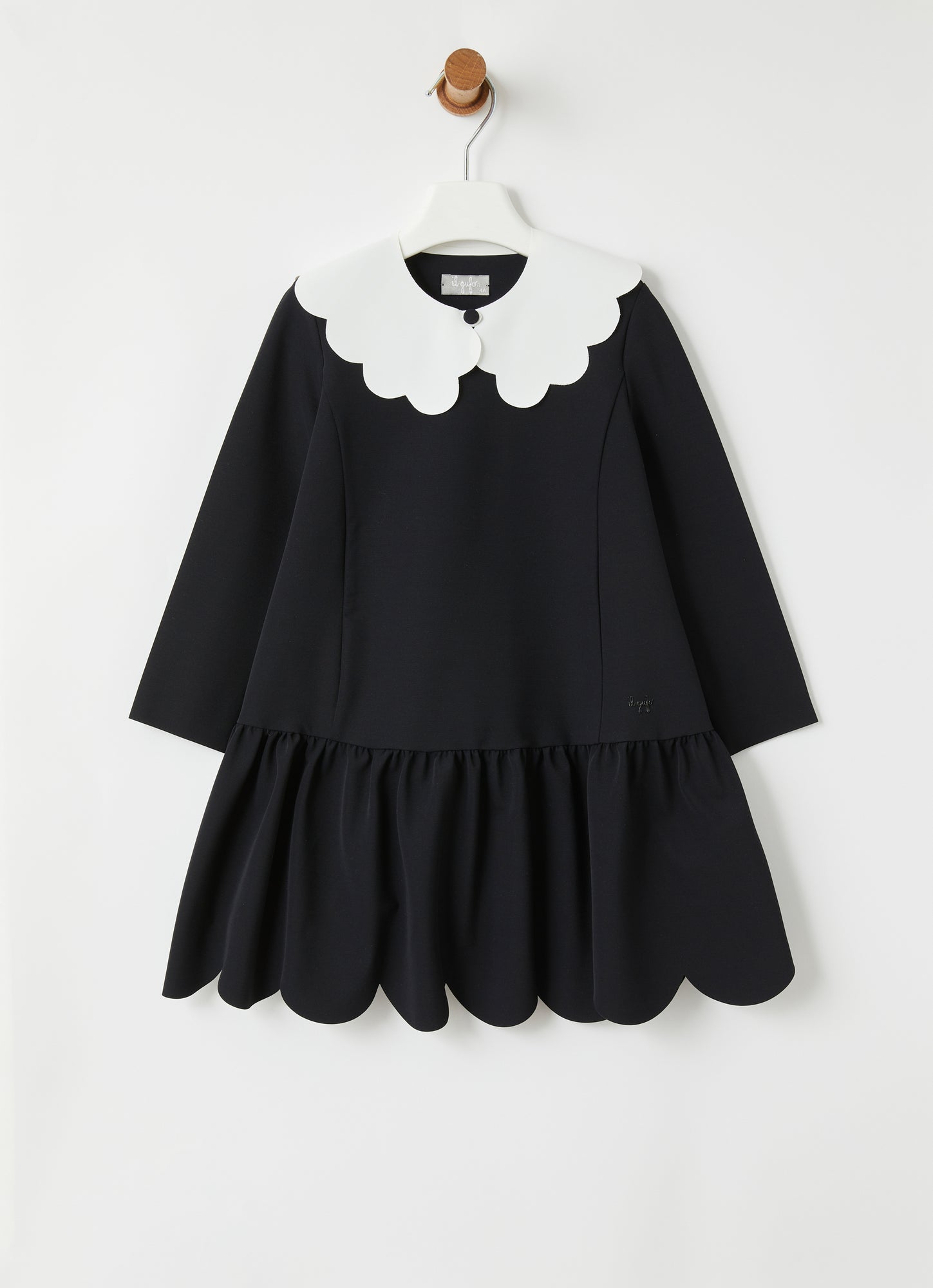 Wide Collar Sensitive Fabrics Dress | Black