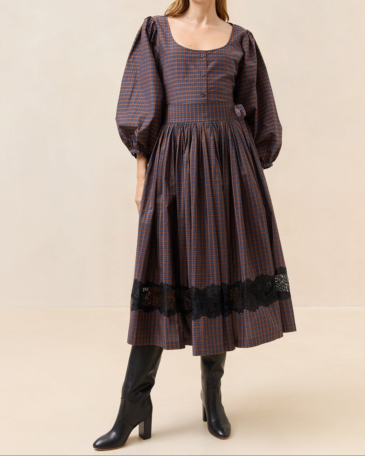 Color: Navy/Rust Plaid/Black