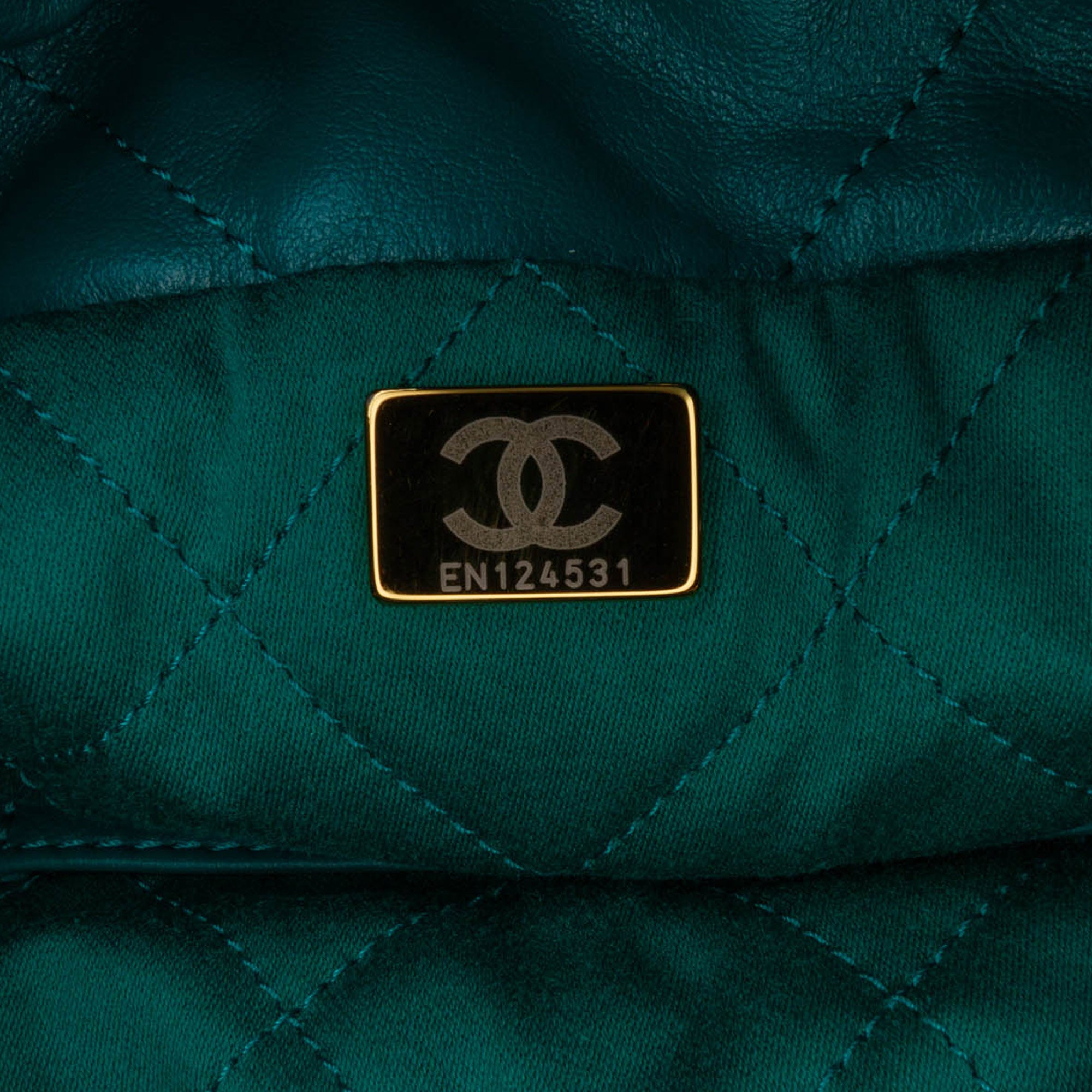 Chanel | Pre-Owned Mini Shiny Calfskin 22 Handbag - II | Green