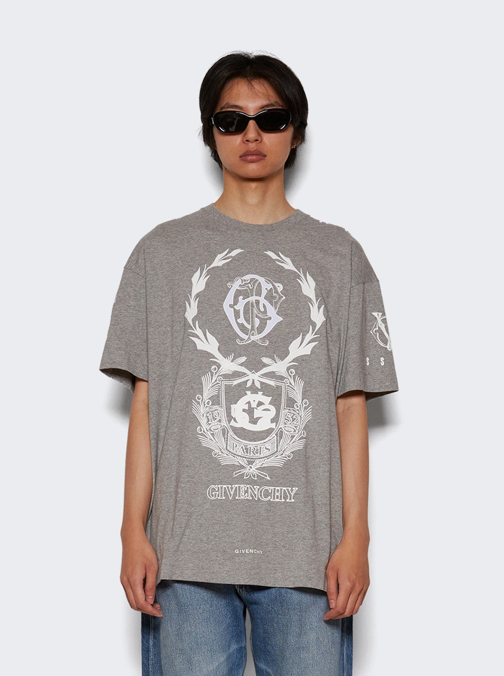 Men | Givenchy | Graphic Crest Tee | Light Grey Mélange
