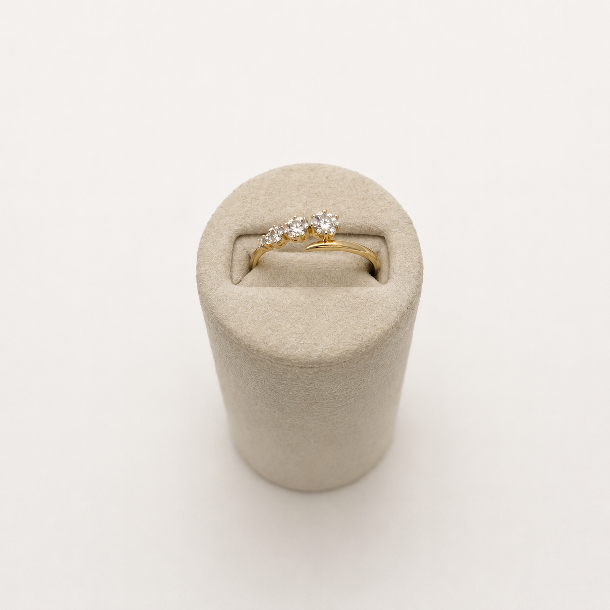 Diamond Burst Galaxy Ring | 10K Yellow Gold | White Diamond