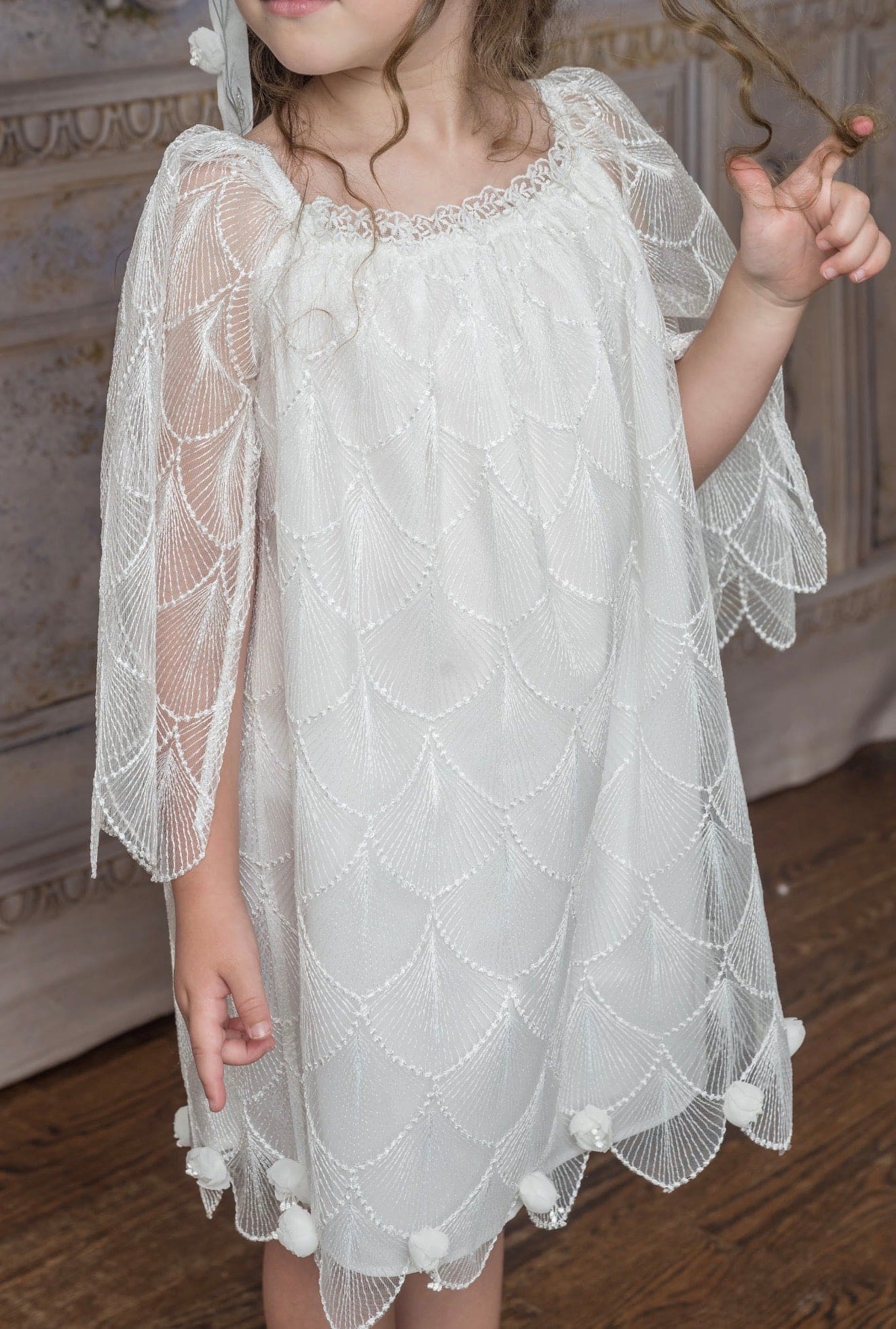 Girl | Faith Scallop Dress | White