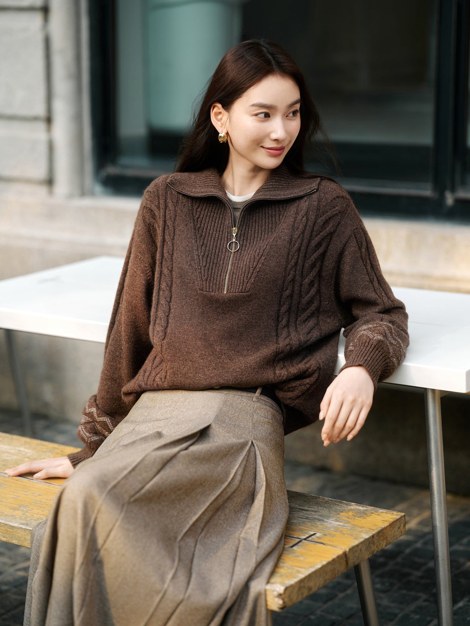 Slub Yarn Round Neck Knit Top | Brown