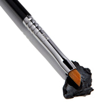 Winged Liner Brush | E06