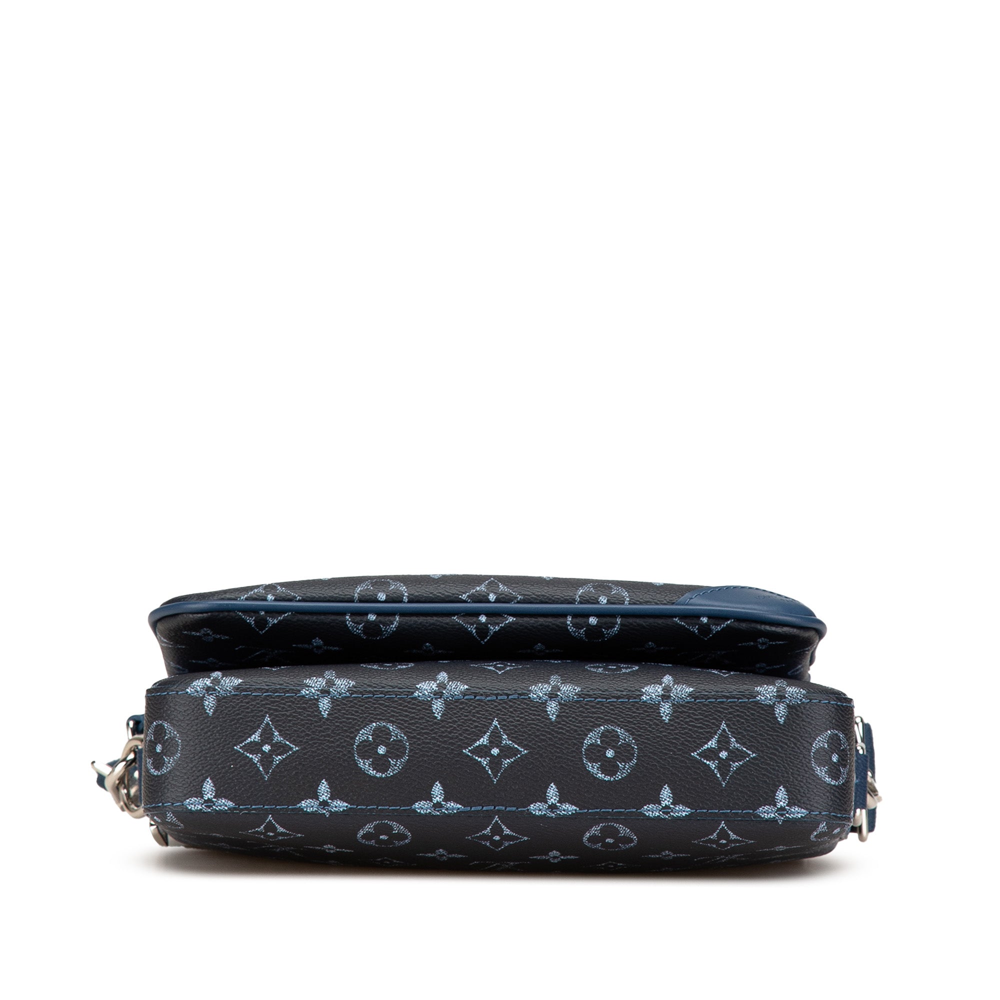Louis Vuitton | Pre-Owned Monogram Gradient Trio Messenger | Blue/Navy