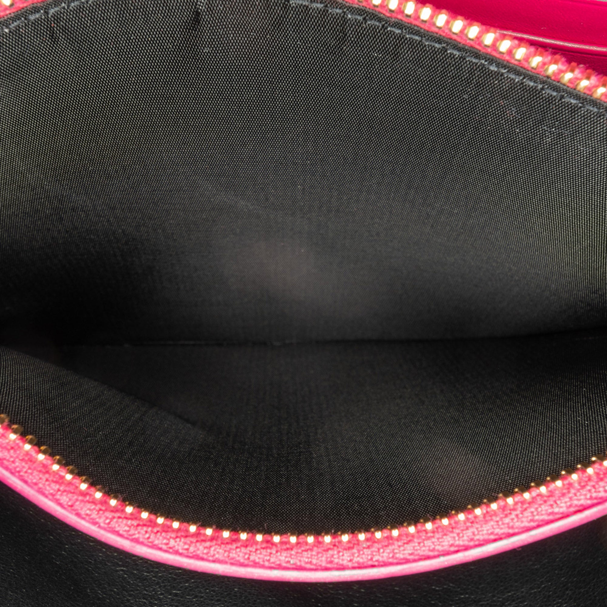 Saint Laurent | Pre-Owned Medium Patent Vicky Crossbody | Pink/Hot Pink