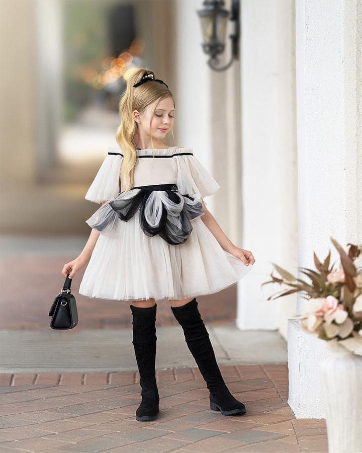 Girl | Grace Tulle Dress | Beige x Black