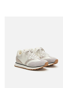Featherlight Running Shoes | White