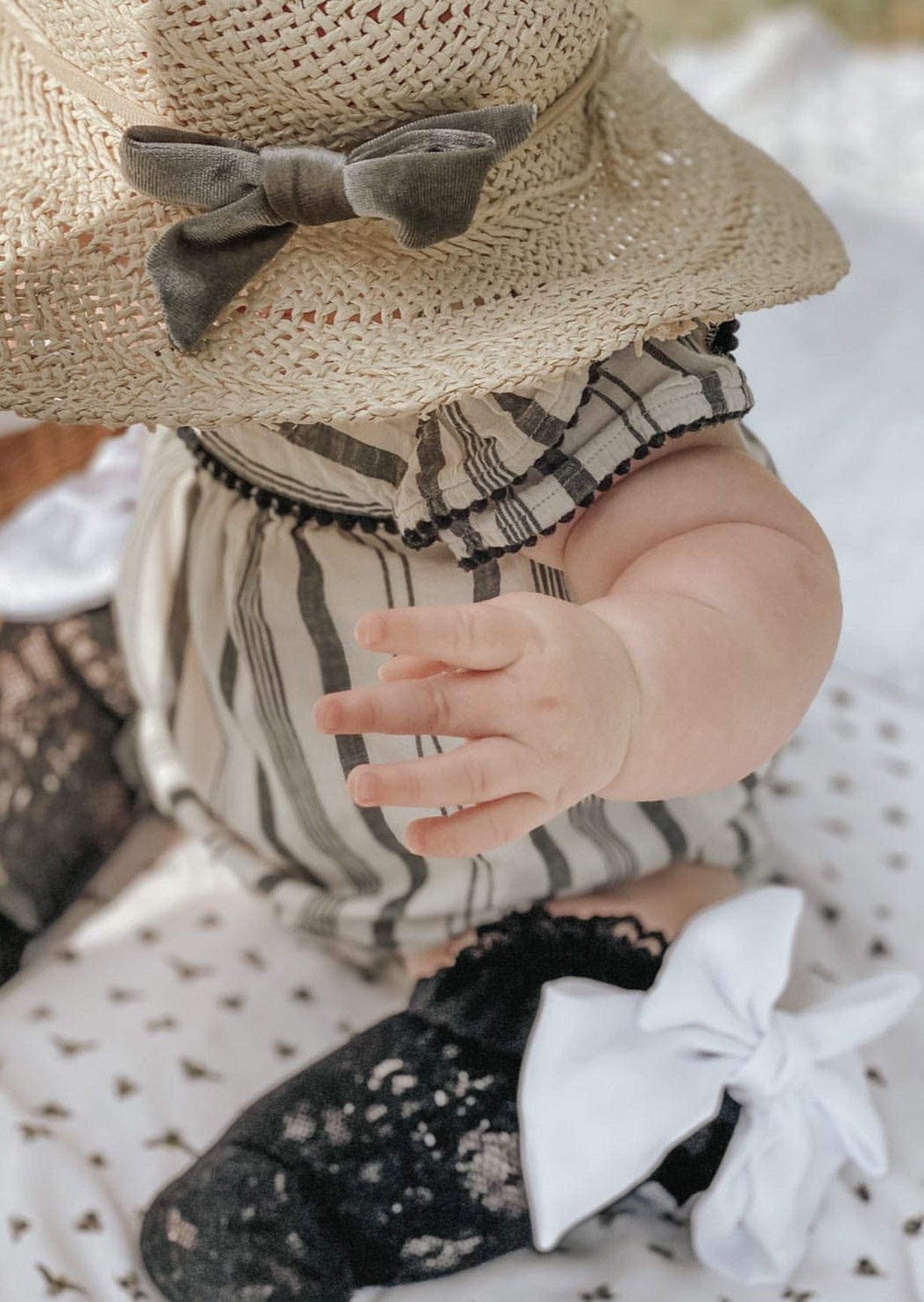 Girl | Lola Lace Socks with Satin Bows Bow | Black x White
