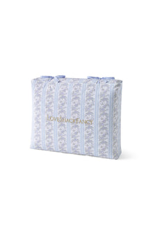 Full Marigold Wreath Quilt And Sham Set | Baby Blue Rush
