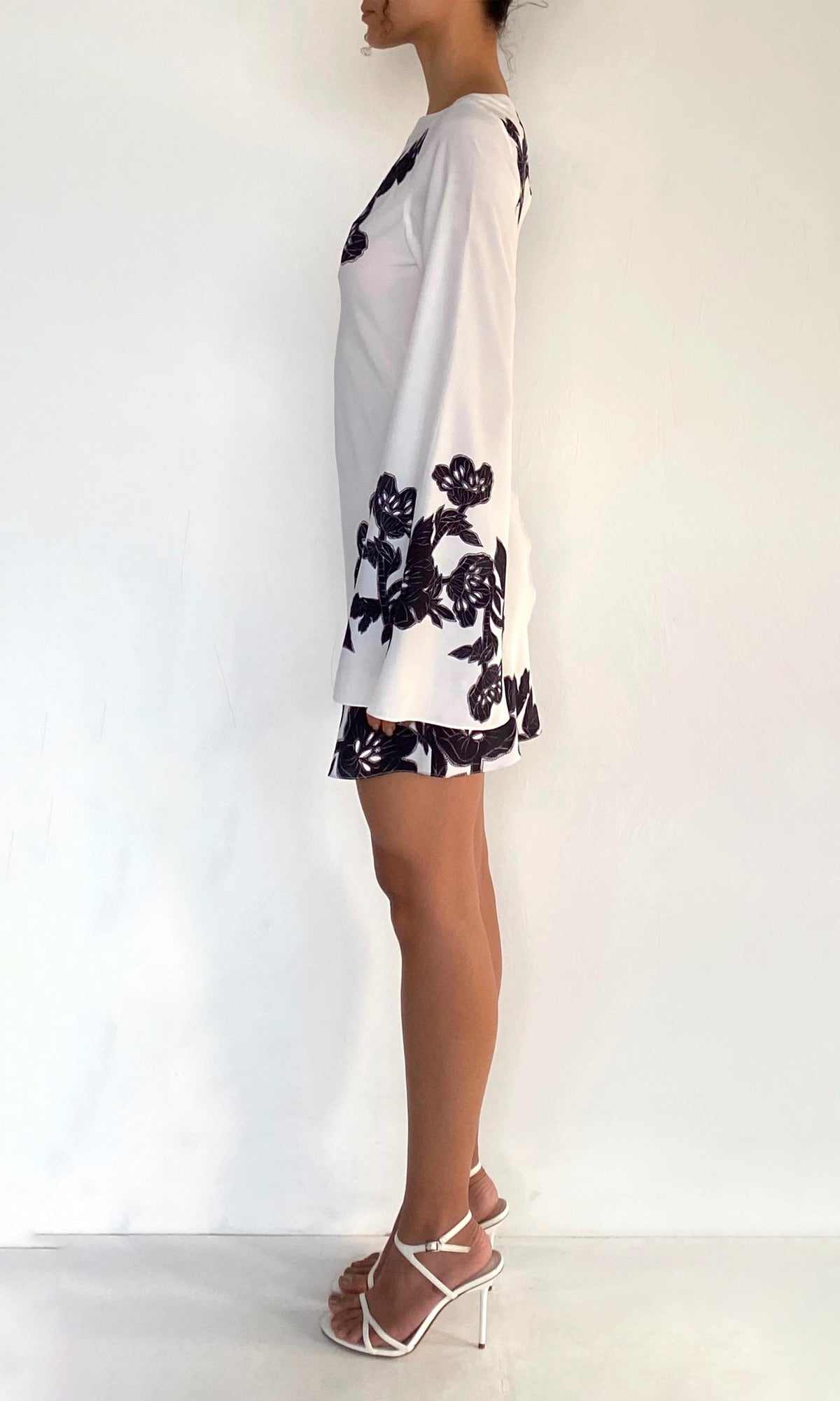Womens | Aahi Heavy Crepe Short Dress | Black/White
