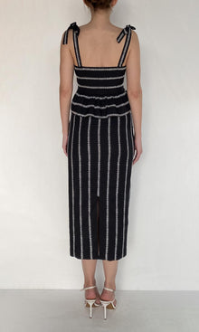 Hemant And Nandita | Rekh Organza Fitted Midi Skirt | Black