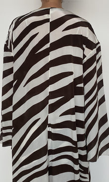 Womens | Zuba Viscose Satin Cape | Black White