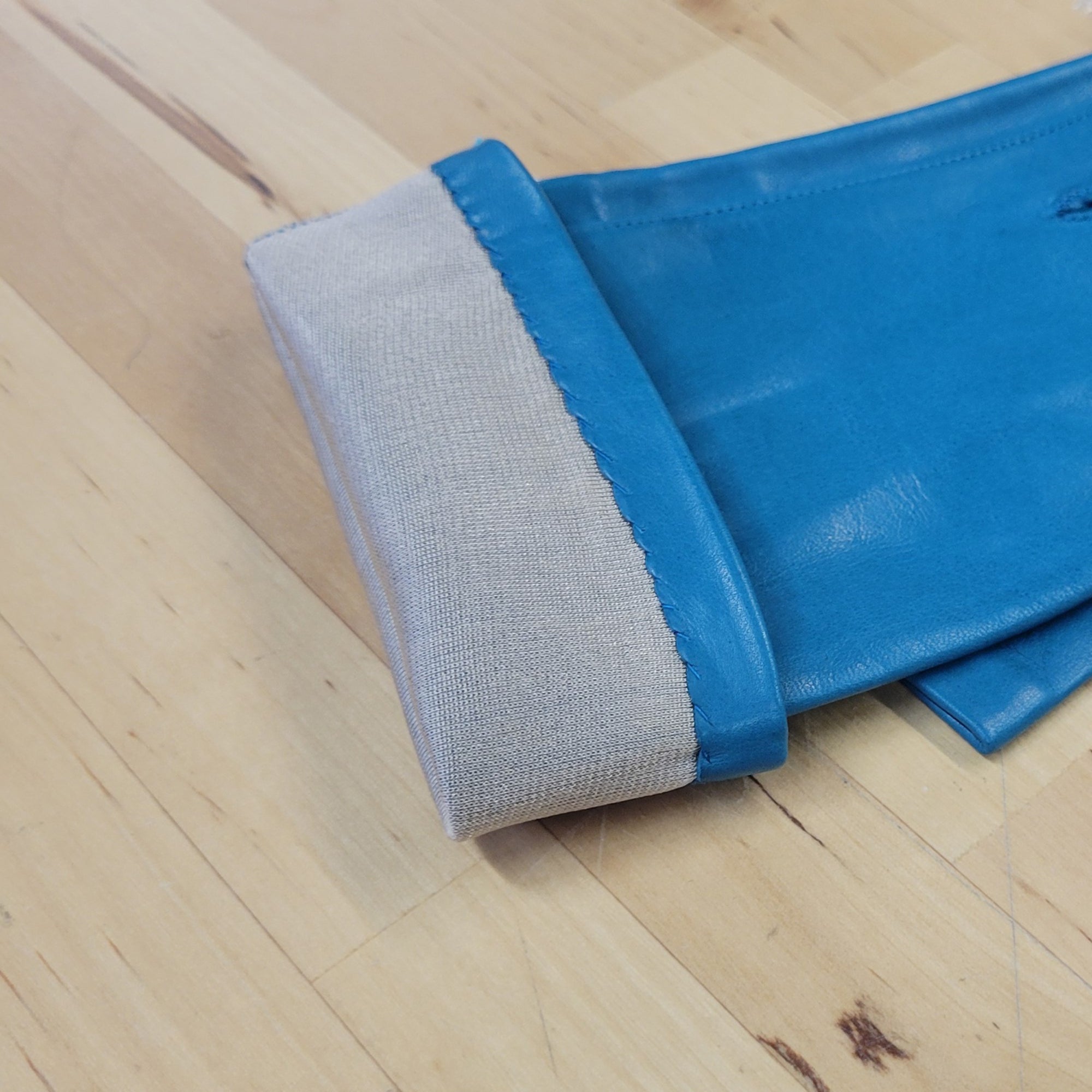 Womens | Silk Lined Leather Gloves | Denim Blue