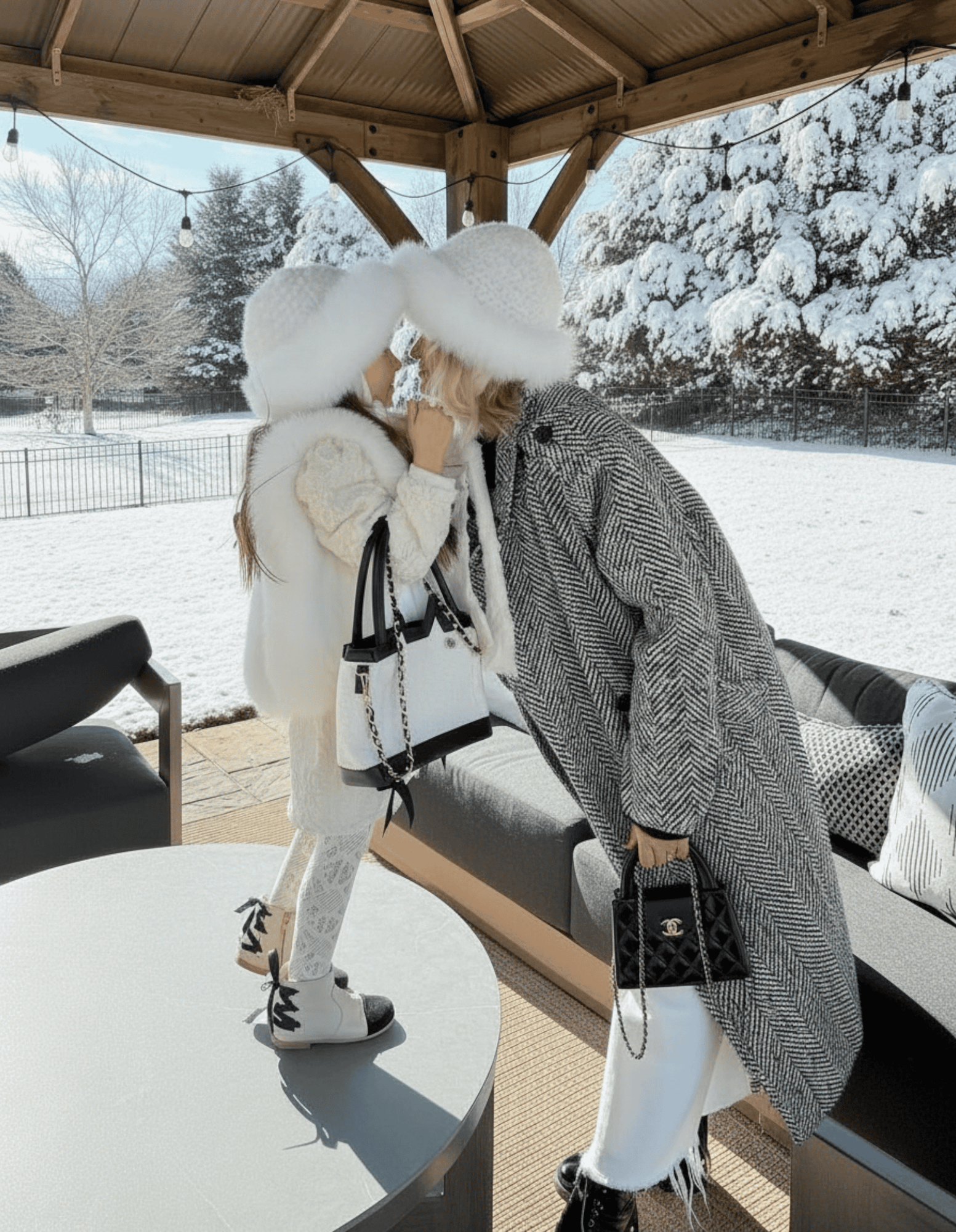 Women | Ava Adults Fox Fur Hat | Ivory