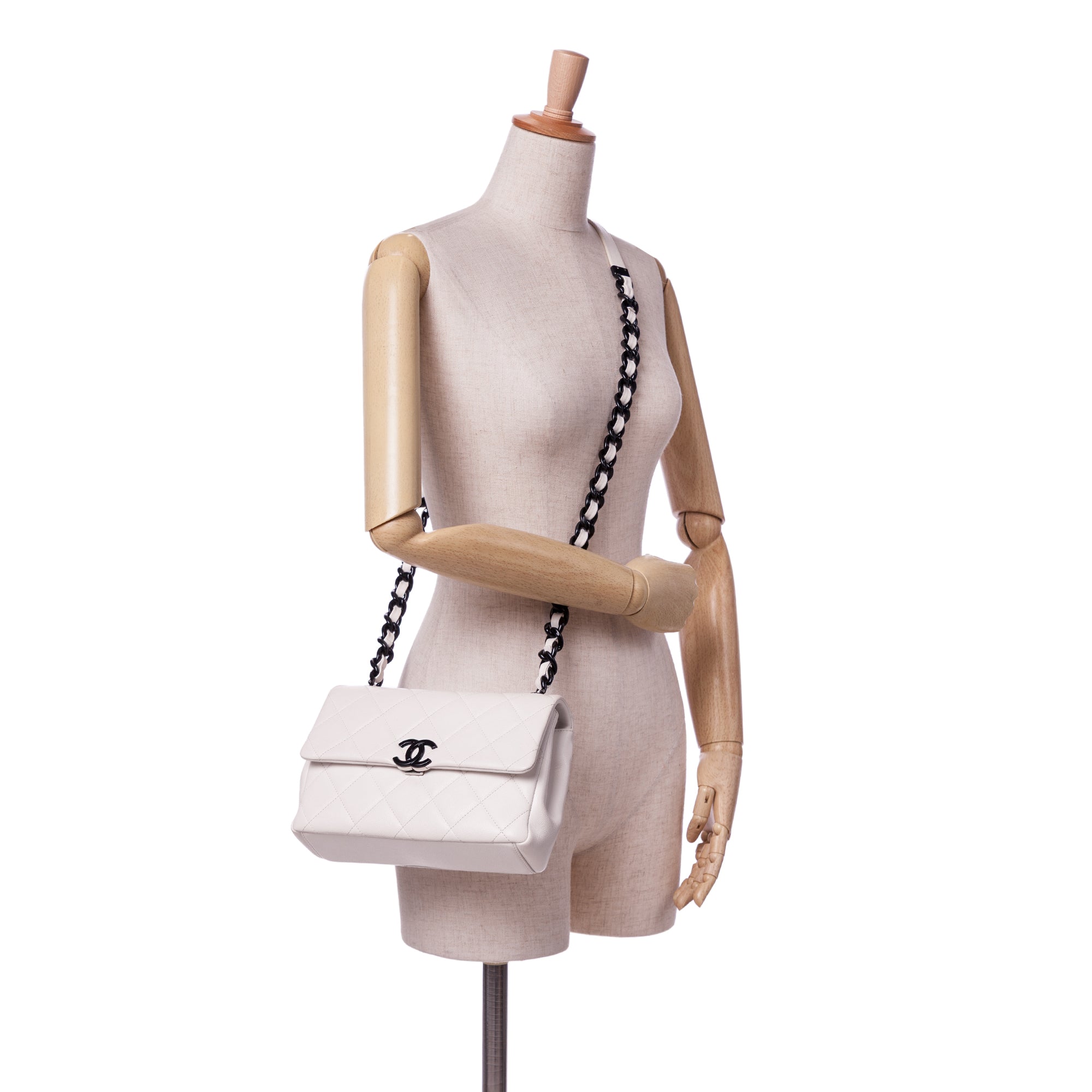 Chanel | Pre-Owned Medium Quilted Caviar My Everything Flap | White